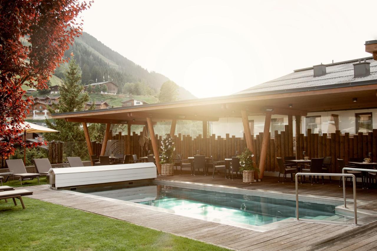 Hotel Sonnegg Saalbach-Hinterglemm Zewnętrze zdjęcie